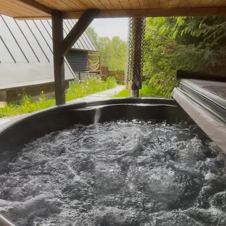 The Nest - Sauna And Hot Tub シャレー Rynoltice